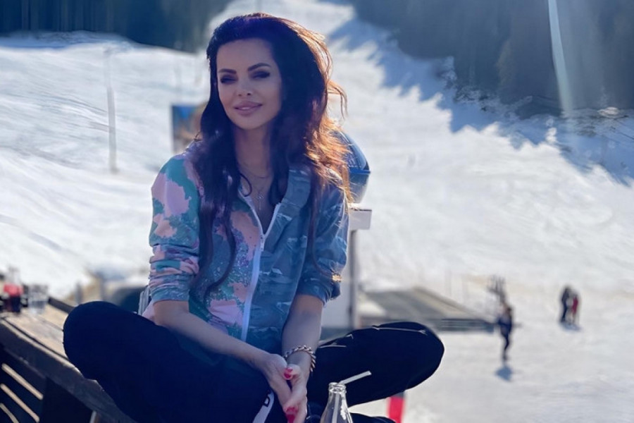 NIKOLINA PIŠEK LUMPOVALA U NOĆNOM PROVODU, A ONDA JOJ JE STIGLA PORUKA OD ĆERKE: Ono što je voditeljka odgovorila detetu mnoge je zapanjilo! (FOTO)