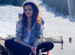 NIKOLINA PIŠEK LUMPOVALA U NOĆNOM PROVODU, A ONDA JOJ JE STIGLA PORUKA OD ĆERKE: Ono što je voditeljka odgovorila detetu mnoge je zapanjilo! (FOTO)