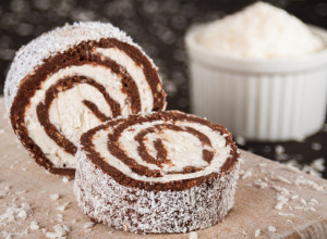 BAUNTI ROLAT ZA SVA VAŠA SLAVLJA: Kolač bez pečenja gotov za manje od 20 minuta!