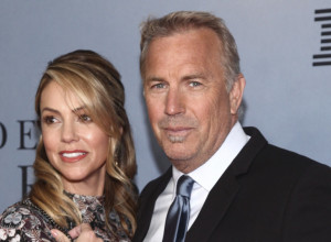 RAZVODI SE KEVIN KOSTNER: Kralj ljubavi posle 18 godina braka, evo šta je razlog!