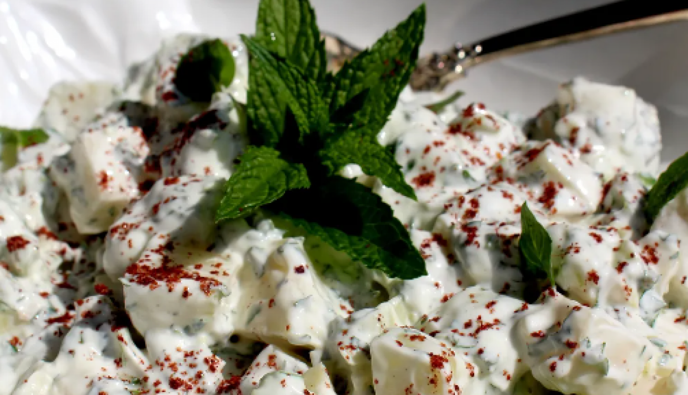 SALATA OD KELERABE GOTOVA ZA TREN: Odlična za večeru, još bolja uz roštilj!