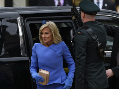 Brižit Makron supruga predsednika Francuske došla je na krunisanje