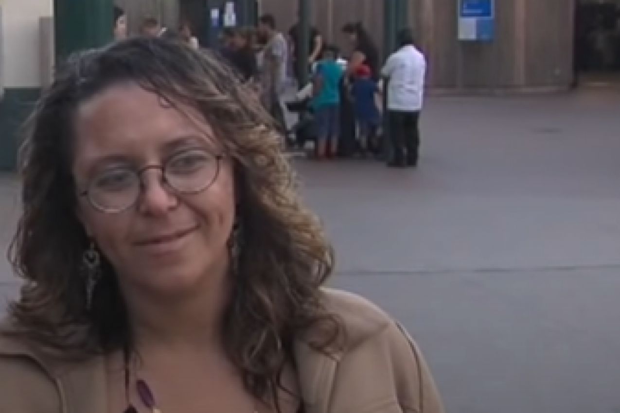 NADA JE PUNIH 15 GODINA TRAŽILA SINA KOJI JE NA SILU ODVEDEN OD NJE: A onda je jednog dana na Fejsbuku slučajno ugledala fotografiju i zanemela od šoka, SVE VREME JE BIO TAMO! (FOTO/VIDEO)