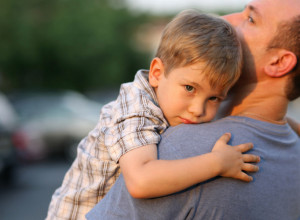 EVO ŠTA SE KRIJE IZA STIDLJIVOSTI KOD DECE: Naučnici su pokazali kako mališani reaguju na stvari koje ih okružuju (FOTO)