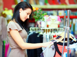 MAJA JE KUPILA POLOVNU KOŽNU JAKNU: Ono što je našla u njoj, ostavilo ju je u suzama! (FOTO/VIDEO)