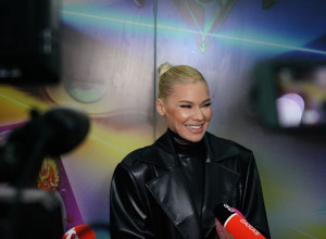 "KAKO SI TO DOŠLA DA PEVAŠ?"! Svi bruje o haljini Nataše Bekvalac, nije im jasno da se na to usudila?! (FOTO/VIDEO)