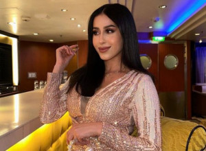 UDATA JE ZA MILIONERA ALI TVRDI DA JOJ JE ŽIVOT PRETEŽAK: Bogatašica se požalila na društvenim mrežama, a o njenim problemima bruji ceo svet (FOTO)