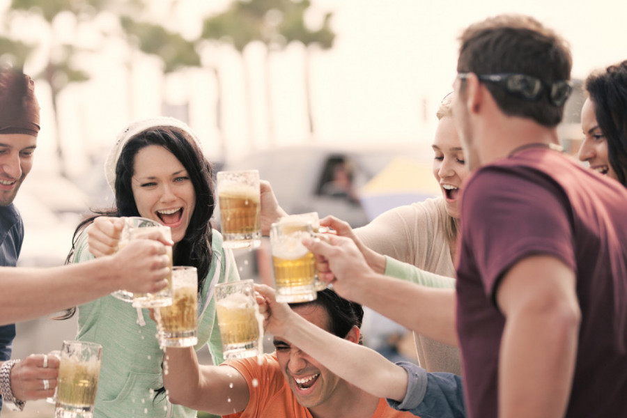 21 ZNAK DA STE ALKOHOLIČAR: Ako ste na samo 6 ovih pitanja odgovorili sa "DA", alarm već uveliko zvoni!