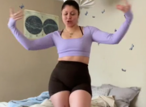 POČELA SAM DA TRENIRAM, ALI NI SANJALA NISAM DA ĆE MI ZADNJICA OVOLIKO PORASTI: Sada se uvek suočavam sa jednim velikim problemom! (VIDEO)