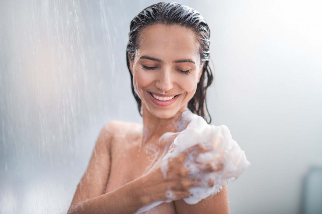 KOJI DEO TELA PRVO OPERETE U TUŠU OTKRIVA KAKVI STE U KREVETU: Da li je to kosa, lice, grudi...?