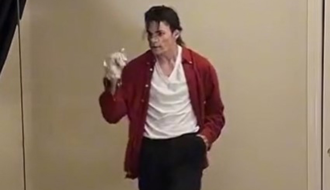 TRLJAĆETE OČI U NEVERICI, SVI GOVORE DA JE OVO SNIMAK MAJKLA DŽEKSONA: Video koji kruži Tiktokom izazvao je haos kod fanova čuvenog kralja popa (VIDEO)