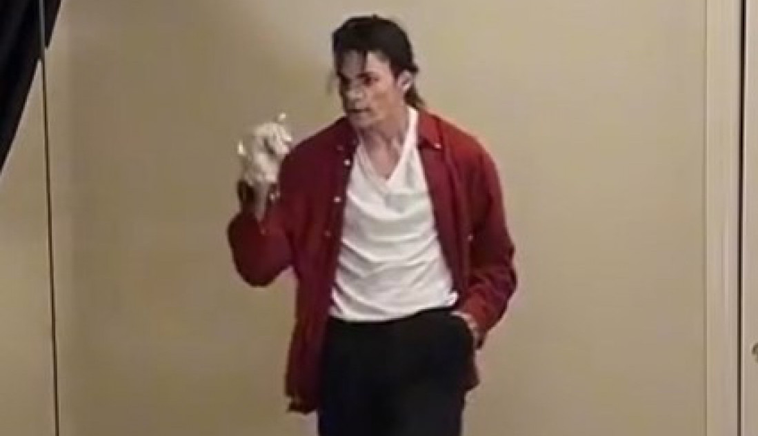 TRLJAĆETE OČI U NEVERICI, SVI GOVORE DA JE OVO SNIMAK MAJKLA DŽEKSONA: Video koji kruži Tiktokom izazvao je haos kod fanova čuvenog kralja popa (VIDEO)