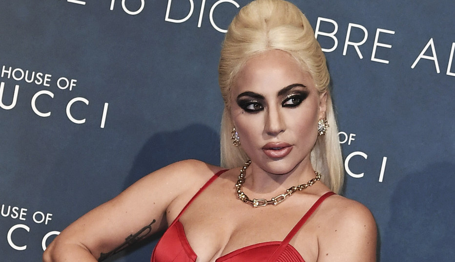 LEJDI GAGA SE TOTALNO TRANSFORMISALA! Šokirala i zabrinula pratioce: Da li si dobro? (FOTO)