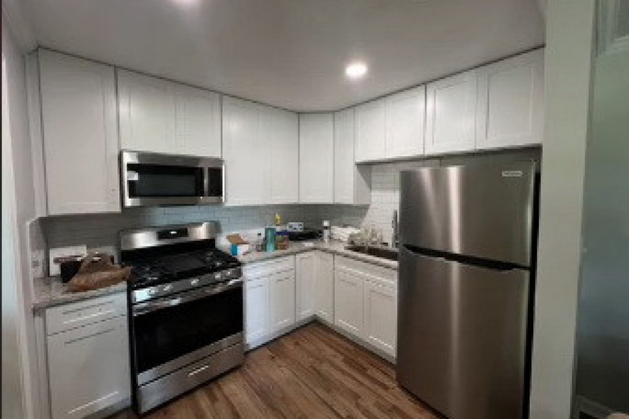 REŠILA JE DA RENOVIRA STARU KUHINJU BEZ POMOĆI MAJSTORA: O onome što je uradila pričaju svi na internetu (VIDEO)