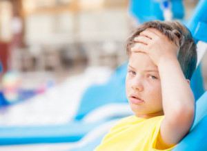 8 SIMPTOMA TOPLOTNOG UDARA KOD DECE: Ne dopustite da vam neki promakne, ishod može da bude veoma ozbiljan po zdravlje mališana!
