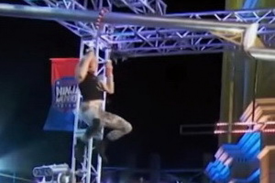 ZBOG NEVEROVATNE SNAGE ZOVU JE NINDŽA BAKA: Ova žena ostavlja bez daha, ljudi u neverici šta sve može i ume u poznim godinama (VIDEO)