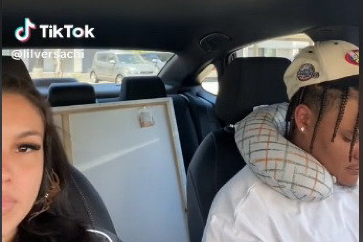 SEDELI SU U KOLIMA I ODJEDNOM JE VIDEO UŽASAVAJUĆU SCENU: Usledio je vrisak i drama, nije mogao da se smiri od šoka! (VIDEO)