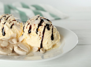 SAMO 4 SASTOJKA ZA NAJUKUSNIJI SLADOLED KOD KUĆE!! Pravi se u trenu, a još brže se pojede!