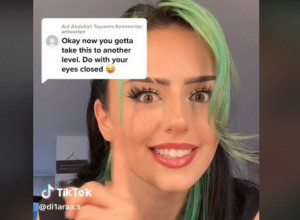 "URADI TO SLEDEĆI PUT SA POTPETICAMA": Stala je ispred kamere i počela da uvija kukovima, ono što je potom usledilo muškarce je bacilo u trans! (VIDEO)