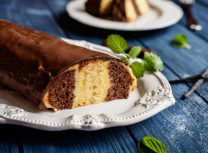 STARINSKI KOLAČ NA METAR: Recept naših baka se vraća na velika vrata! (VIDEO)