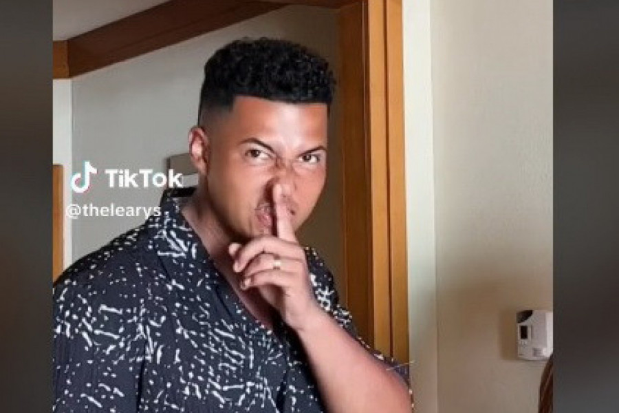 HTEO JE DA SE NAŠALI, ALI NIJE DOBRO PROŠAO: U snimku je nazvao "devojkom", a ovo je bila njena reakcija! (FOTO/VIDEO)