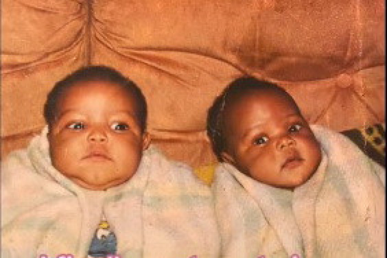 BLIZANCI SU GODINAMA BILI RAZDVOJENI: Kada je devojčica napokon došla do brata usledila je njegova reakcija o kojoj priča ceo svet (VIDEO)