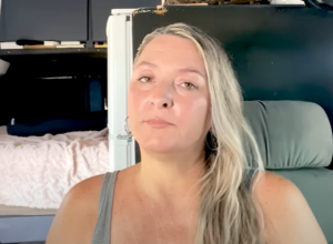 NAPUSTILA JE POSAO I UDOBAN ŽIVOT ZBOG SLOBODE: Ličilo je na ispunje snova, a onda je usledilo otrežnjenje, gorko kajanje i problemi koje nije očekivala (FOTO+VIDEO)