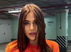 " DA LI TATA PRATI TVOJE OBJAVE": Ćerka Zdravka Čolića objavila vrele slike iz Grčke  (FOTO)