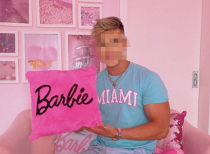 ON JE KEN U STVARNOM ŽIVOTU: Potrošio je oko 72.000 evra na estetske zahvate, a danas ovako izgleda! (FOTO)