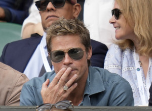 BRED PIT SE PODMLADIO, SVET BRUJI O NJEGOVIM SLIKAMA PRE I POSLE: O tajni njegovog mladolikog izgleda raspravljaju estetski hiruzi, ali i astrolozi (FOTO)