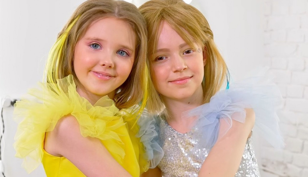 "BLAGO MAJCI KOJA TE JE RODILA": Devojčica pristala da odseče svoju prelepu dugu kosu, snimak zbog koga bi i kamen zaplakao (VIDEO)