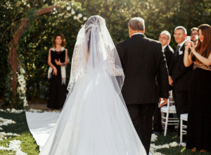 VENČANJE O KOJEM BRUJI CEO SVET: Mlada rasplakala svatove, mladoženja grcao u suzama! (VIDEO)