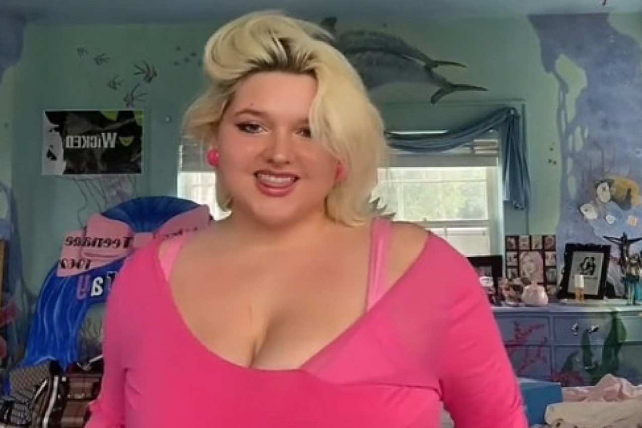 "KAD MI KAŽU DA SAM DEBELA, TO ZA MENE NIJE UVREDA": Ima višak kilograma, ogromno samopuzdanje i obožava svaki delić svog tela (VIDEO)