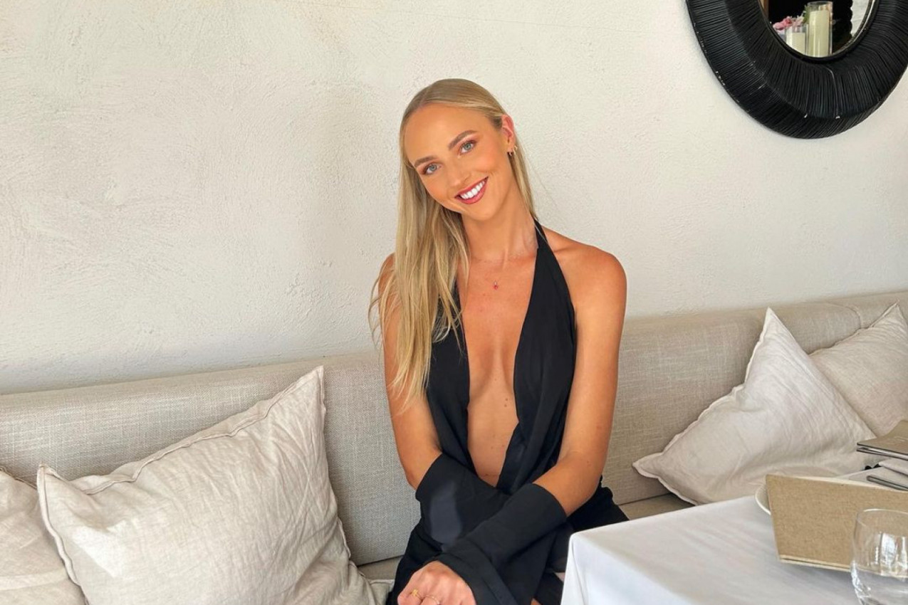 SPAVALA JE SA 300 PARTNERA ZA GODINU DANA: Zavodljiva plavuša otkrila bizarne zahteve koje je dobijala od muškaraca, evo za šta su joj nudili 500 dolara! (FOTO)