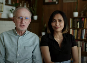 "LJUDI MISLE DA MI JE DEDA, A MI SE VOLIMO": Ceo svet bruji o ovom bračnom paru, a tek kad čujete gde su se upoznali sve će vam biti jasno (VIDEO)