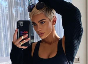 ATRAKTIVNA PLAVUŠA OTKRILA ŠTA RADI U TERETANI I ZGROZILA JAVNOST: Govorila je o vežbanju, a onda otkrila detalj koji je zaprepastio (VIDEO)