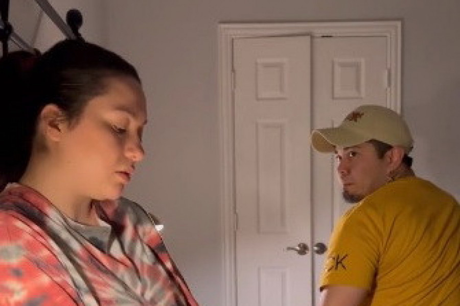 POGLEDAJTE ŠTA JE OVA ŽENA PITALA SUPRUGA: Prvi deo pitanja bio je uobičajen, a drugi ga je doveo do suza! (VIDEO)