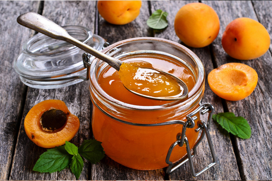 DŽEM OD KAJSIJA SA SAMO DVA SASTOJKA: Sada je pravo vreme za pravljenje poslastice u kojoj ćete uživati tokom hladnijih dana