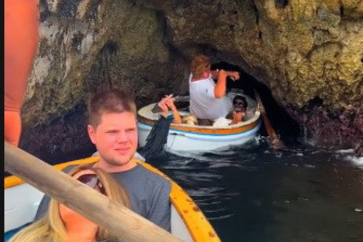 DA LI BISTE SE USUDILI DA UĐETE U OVU "PROKLETU PEĆINU"? Jedan turista je proživeo dramu polomivši čak i vrat, a pominju se i skrivena čudovišta (VIDEO)