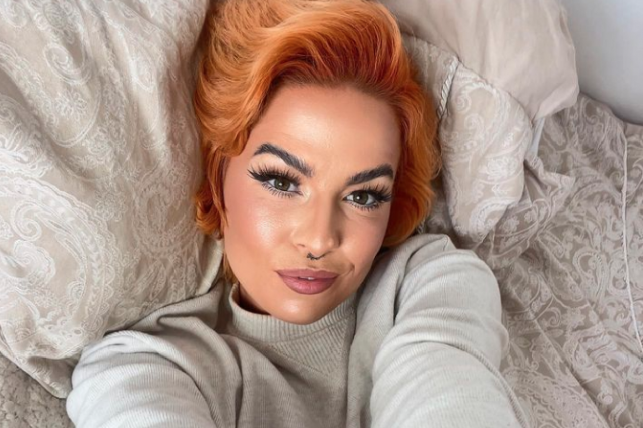 PRIHVATA SVE POKLONE MUŠKARACA KOJE NIKADA NIJE SRELA: "Dovoljno je da samo trepnem okicama i muškarci su već na kolenima" (FOTO)