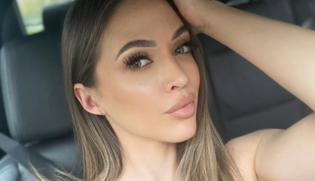 UPOZNAJTE ZAVODLJIVU LEJLU ZA KOJOM UZDIŠU MUŠKARCI: Svi žele da provedu makar 5 minuta u njenom društvu, evo čime ih osvaja (FOTO)