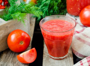 EVO KAKO DA NAJBOLJE SKUVATE PARADAJZ: Jednostavna priprema za omiljen dodatak jelima (FOTO)