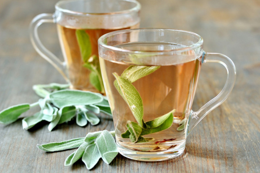 EVO ZA ŠTA JE SVE DOBAR ČAJ OD ŽALFIJE:  Nutricionistkinja Ivana Mišić objašnjava da se ova biljka može koristiti i za spoljašnju i unutrašnju negu