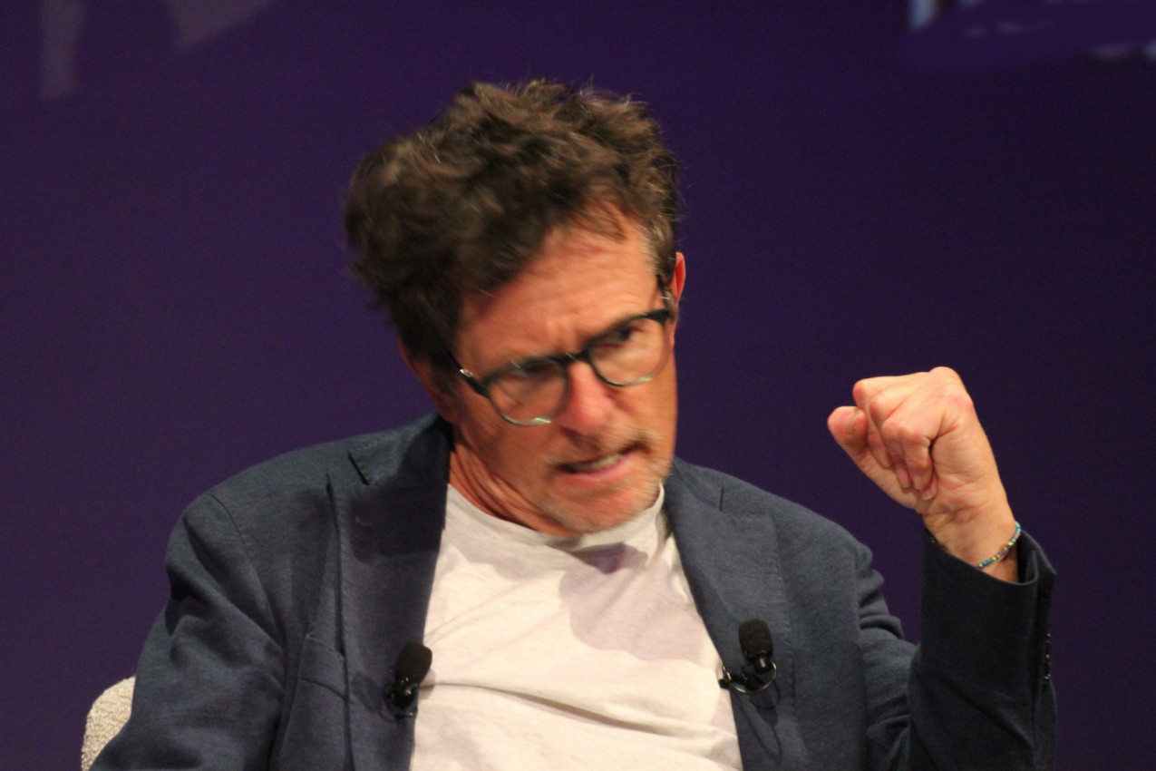 OVE SIMPTOME JE IMAO MAJKL DŽEJ FOKS KADA JE SAZNAO DA IMA PARKINSONA: Počelo je jednom neobičnom promenom na telu (FOTO)