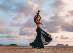 VOLE SVE DA PROBAJU PA DA ODABERU: Ovi znaci horoskopa promene najviše partnera pre braka (FOTO)