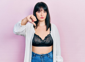 IMATE BOLOVE U LEĐIMA ILI VRATU: Proverite da li vam je dobar grudnjak, pogrešna veličina može biti uzrok ozbiljnih zdravstvenih problema