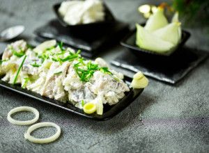 SALATA SA PRAZILUKOM I JAJIMA: Odlična je kao dodatak jelima ali i kao obrok