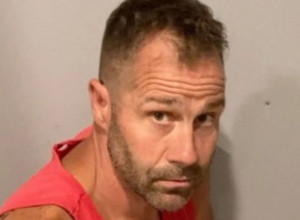 RENOVIRALI SU NOVU KUĆU NAKON POPLAVA: Kada su počeli da ruše zidove naišli su na strašno otkriće, sve je ukazivalo na tajnu prethodnog vlasnika (VIDEO)