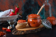 TRADICIONALNI UKUS NA DRUGAČIJI NAČIN: Recept za ajvar iz rerne hit je među srpskim domaćicama (FOTO)