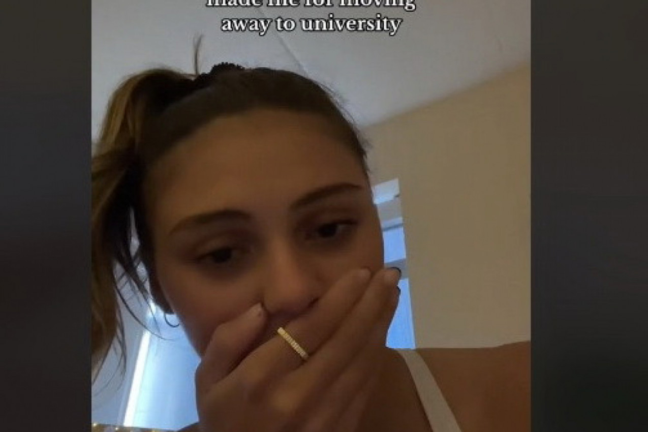 MAJA JE DOBILA POSEBAN POKLON OD BAKE ZA POLAZAK NA FAKULTET: Kada je videla šta je u kovertama nije mogla da suzdrži emocije, ovako nešto nije očekivala (VIDEO)